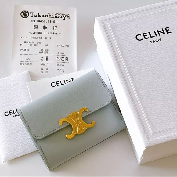 COMPACT WALLET WITH COIN TRIOMPHE IN SHINY CALFSKIN
PALE BLUE. - Picture 11 of 11